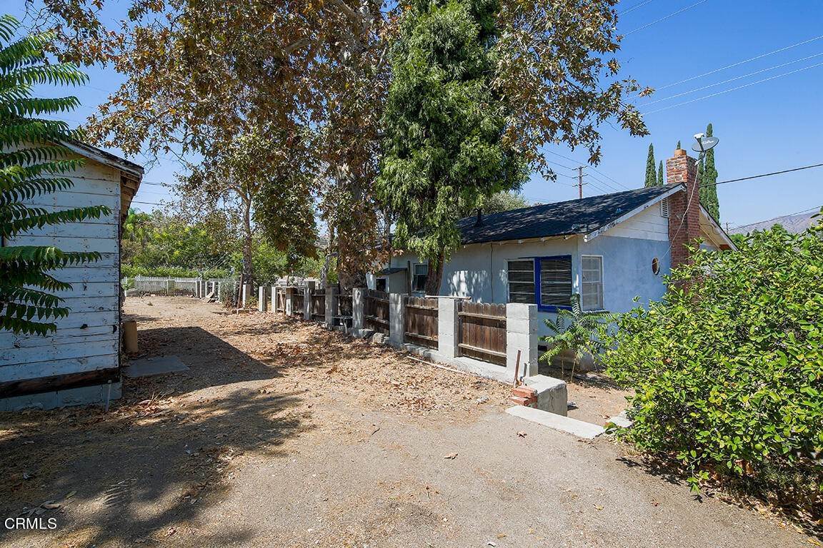 21. Single Family Homes for Sale at 8560 apperson Street Los Angeles, California 91040 United States