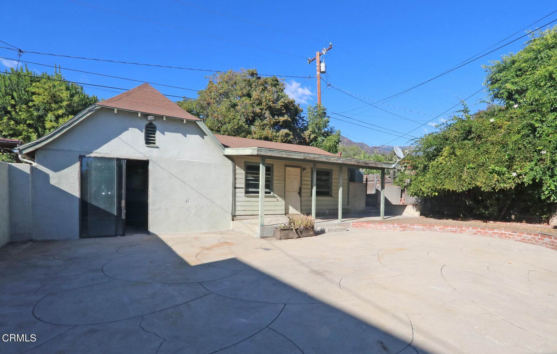 21. Single Family Homes for Sale at 1029 East Mendocino Street Altadena, California 91001 United States