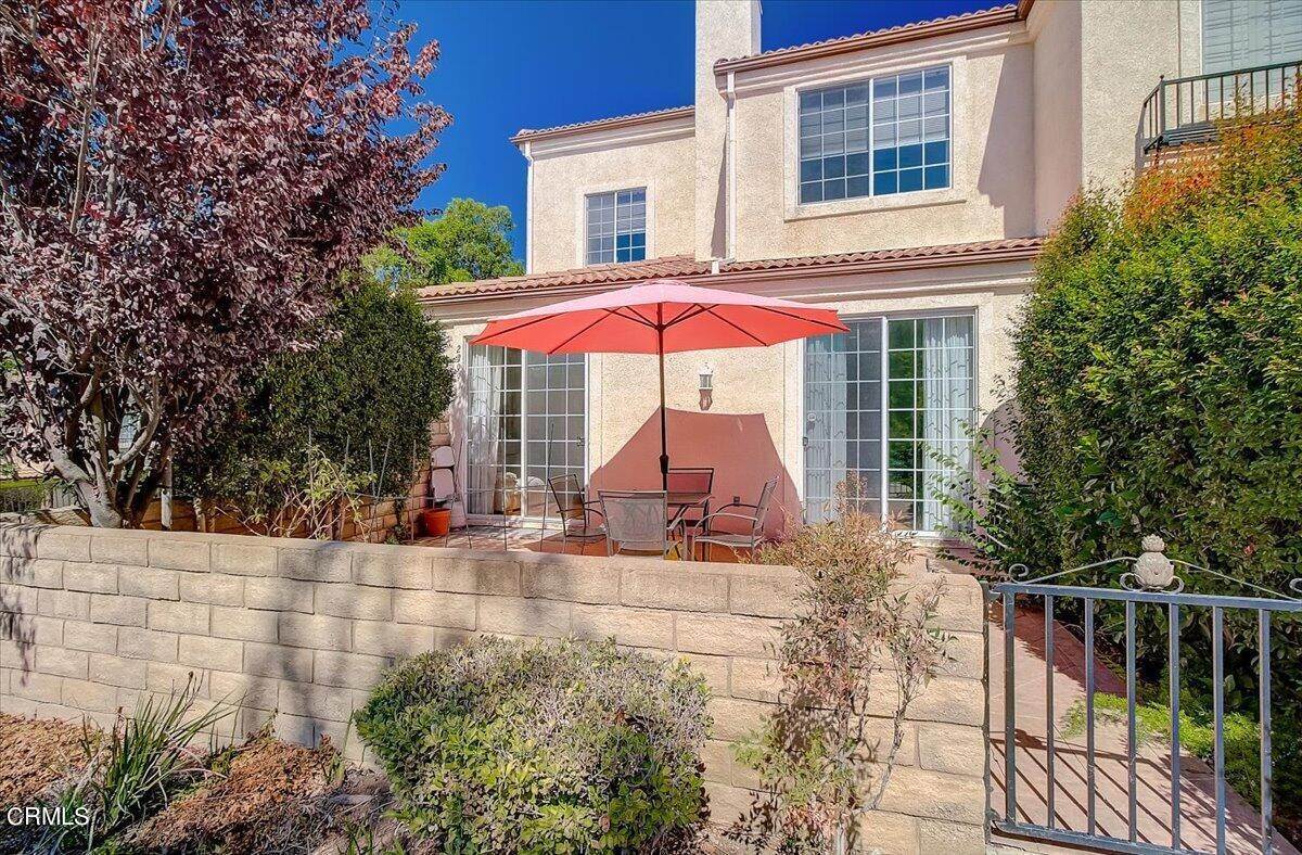23. Condominiums for Sale at 2399 Katari Street Ventura, California 93001 United States