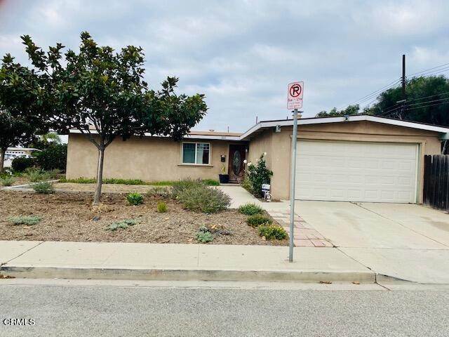 17. Single Family Homes for Sale at 2251 Solano Way Oxnard, California 93033 United States