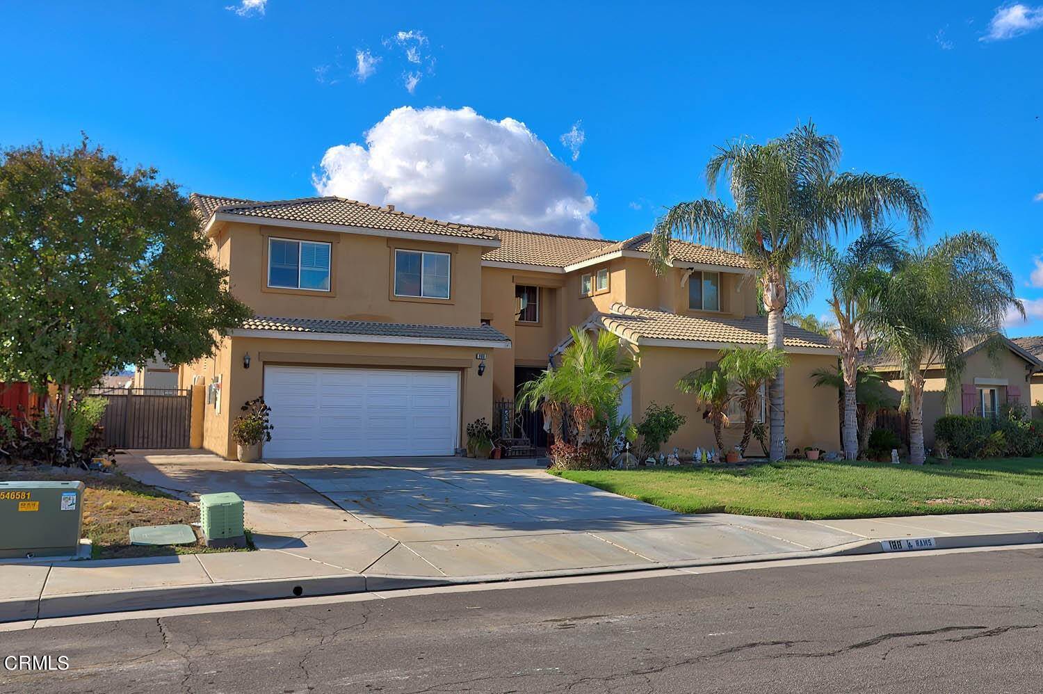 Single Family Homes por un Venta en 188 Garcia Drive San Jacinto, California 92582 Estados Unidos