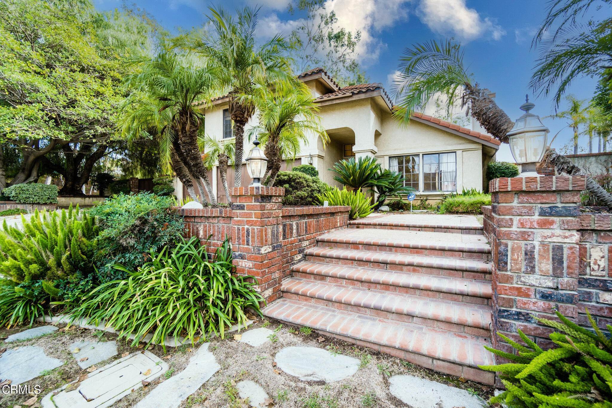 Single Family Homes 为 销售 在 5948 Birdie Drive La Verne, 加利福尼亚州 91750 美国