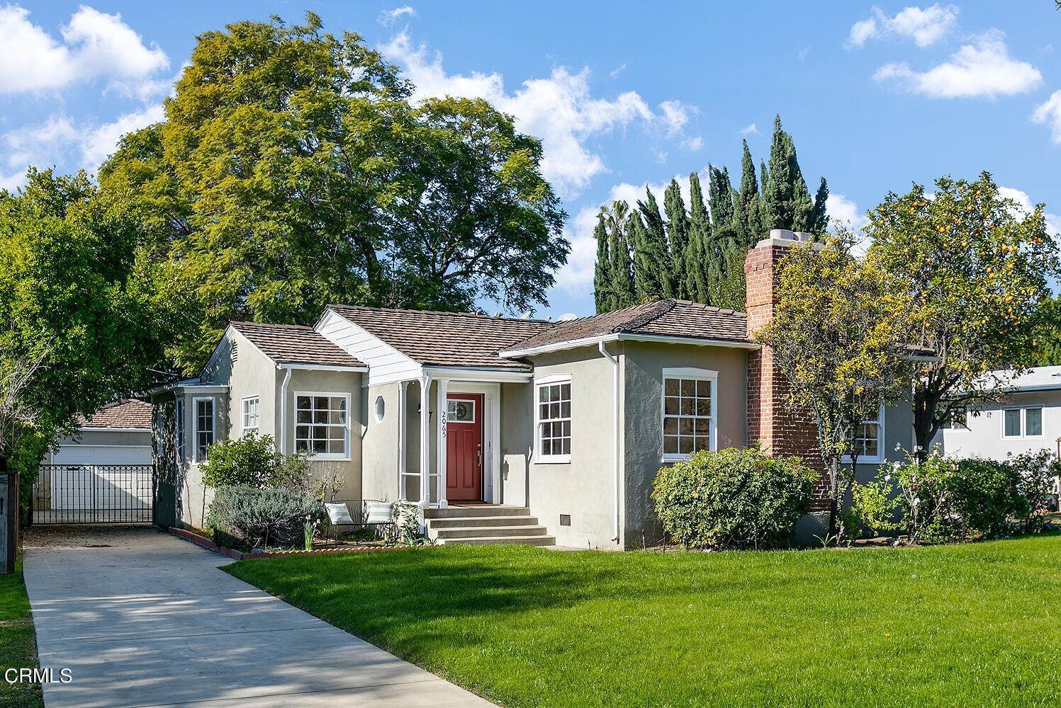 Single Family Homes 为 销售 在 2065 San Marino Avenue 圣马力诺, 加利福尼亚州 91108 美国