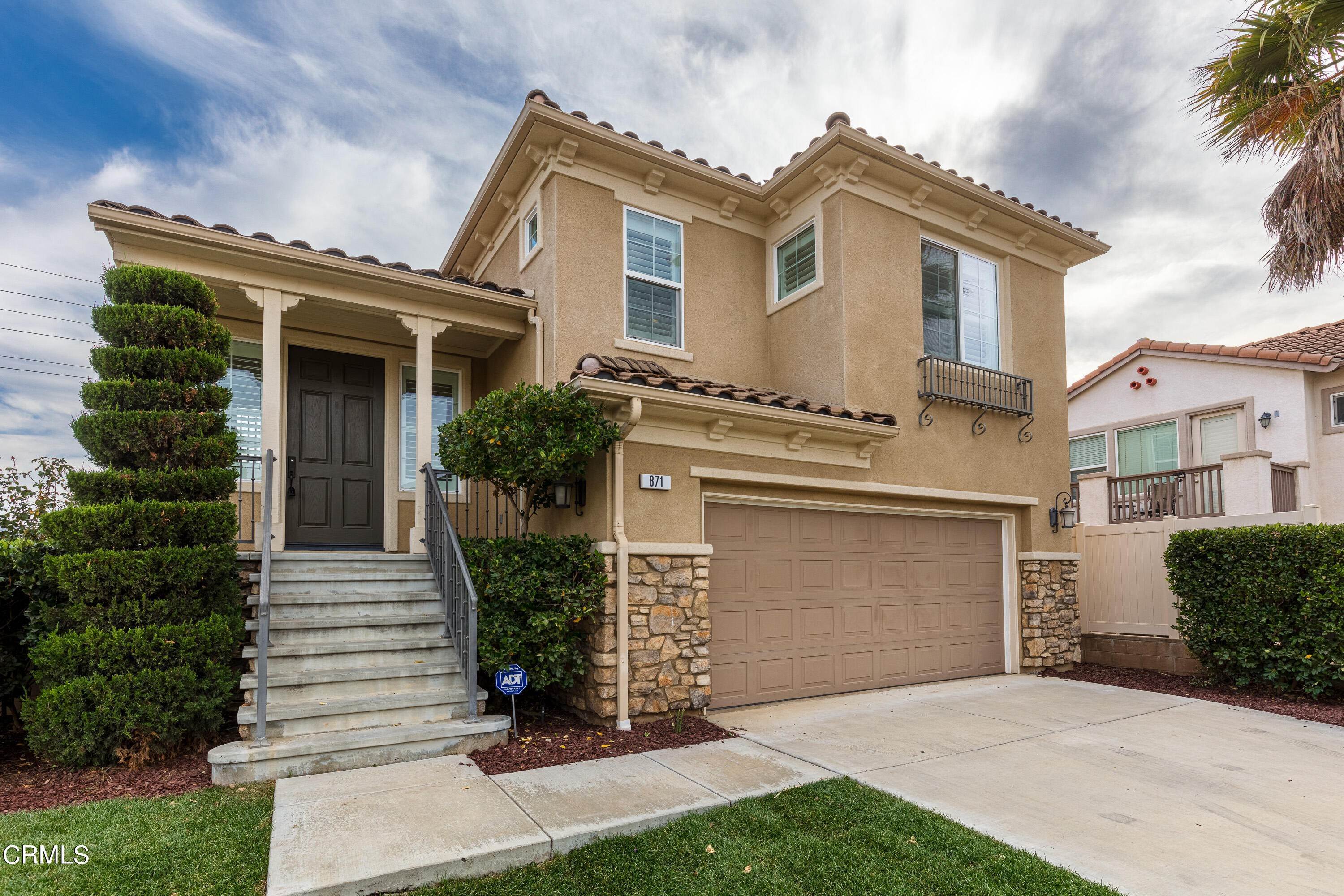 Single Family Homes en 871 Coronado Circle Santa Paula, California 93060 Estados Unidos