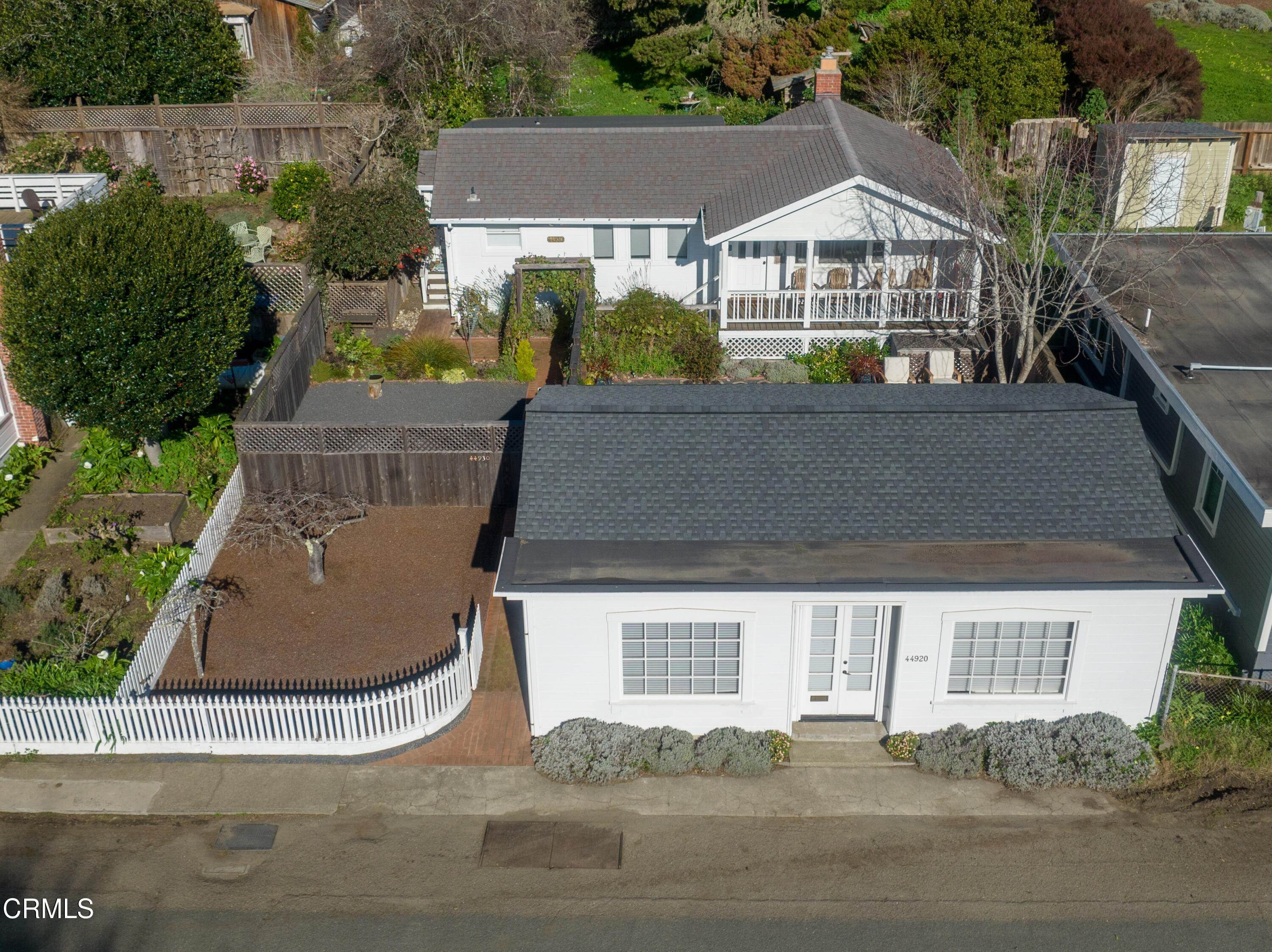 Single Family Homes 为 销售 在 44920 Ukiah Street Mendocino, 加利福尼亚州 95460 美国