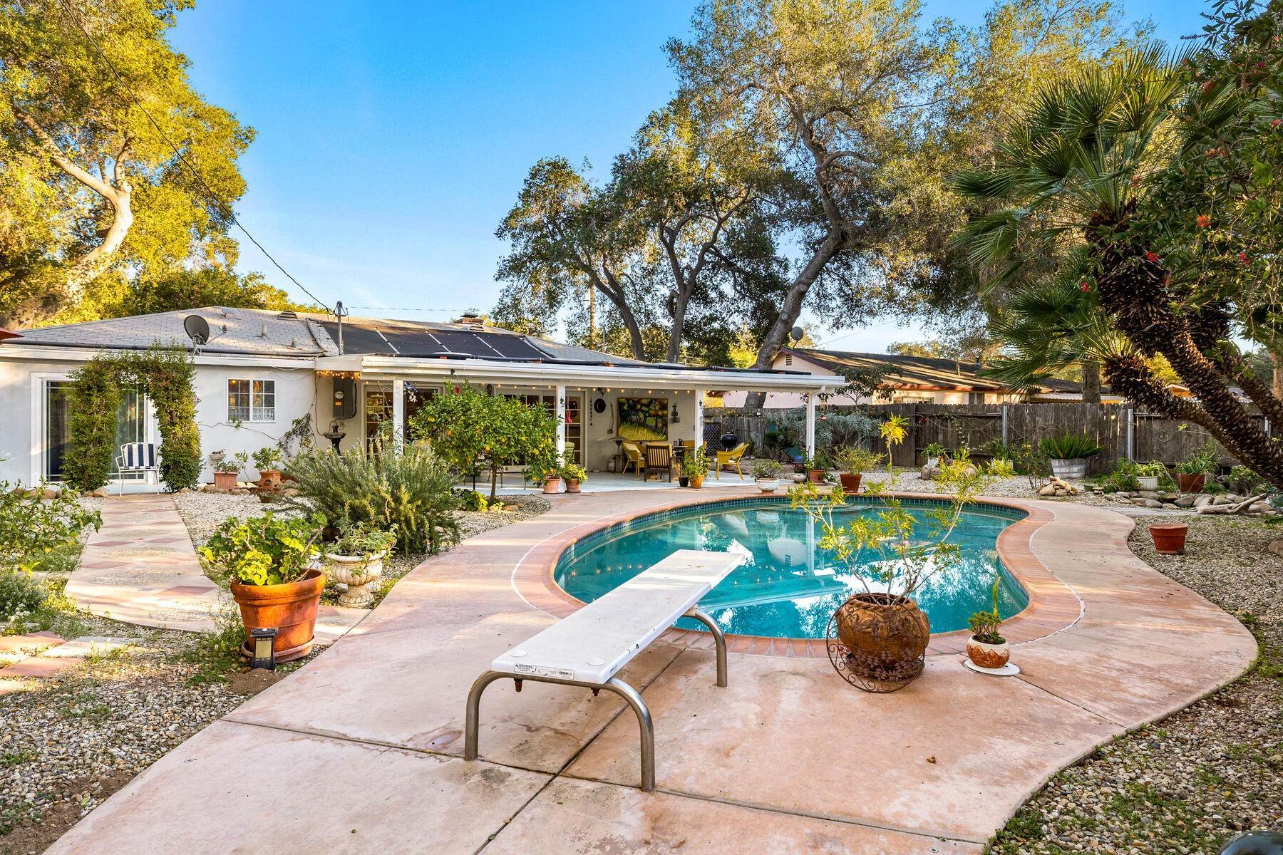 41. Single Family Homes for Sale at 1039 South Rice Road Ojai, California 93023 United States