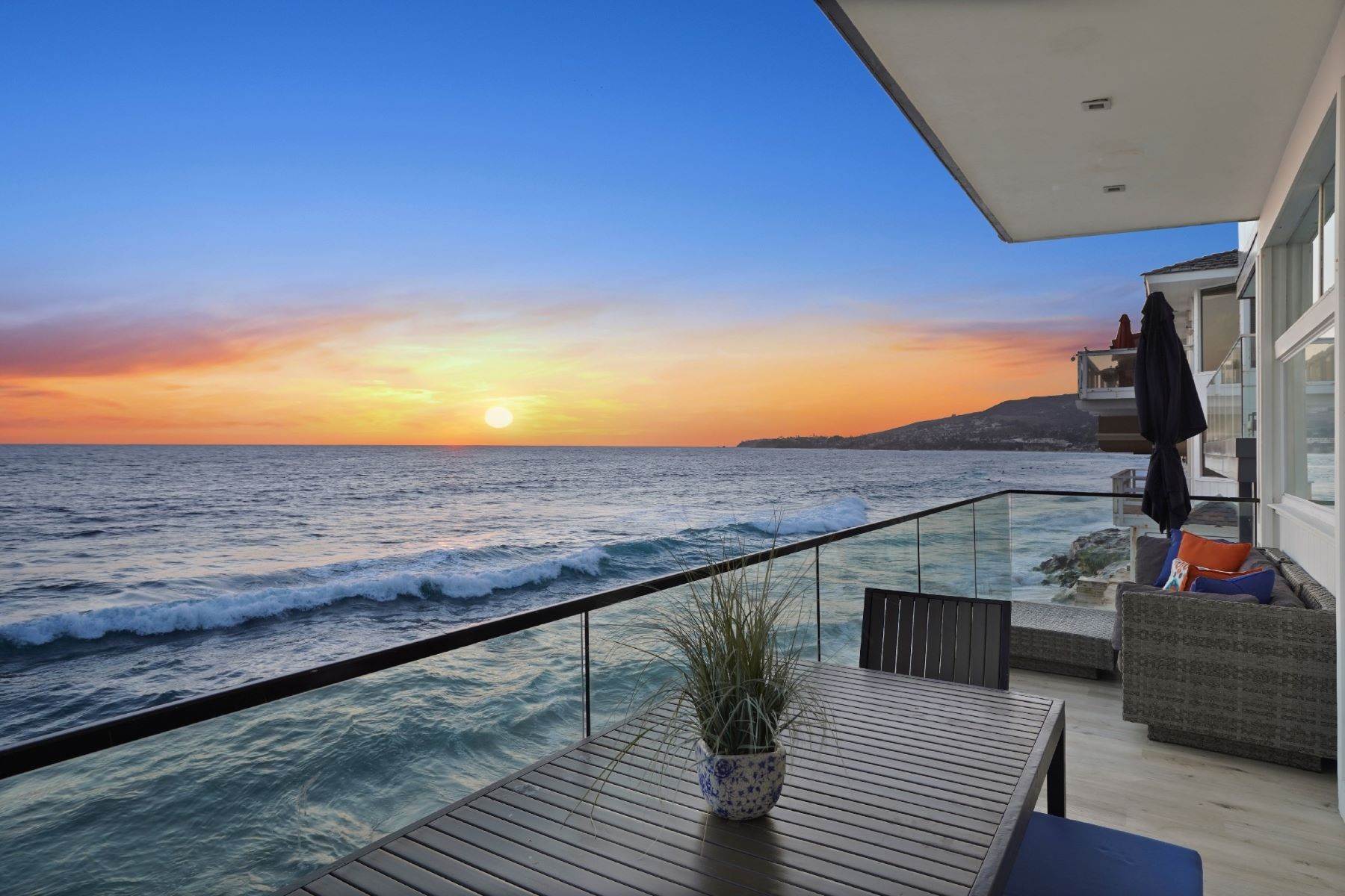 Duplex Homes for Sale at Ultimate Beachfront Hideaway 1241 Ocean Front Laguna Beach, California 92651 United States