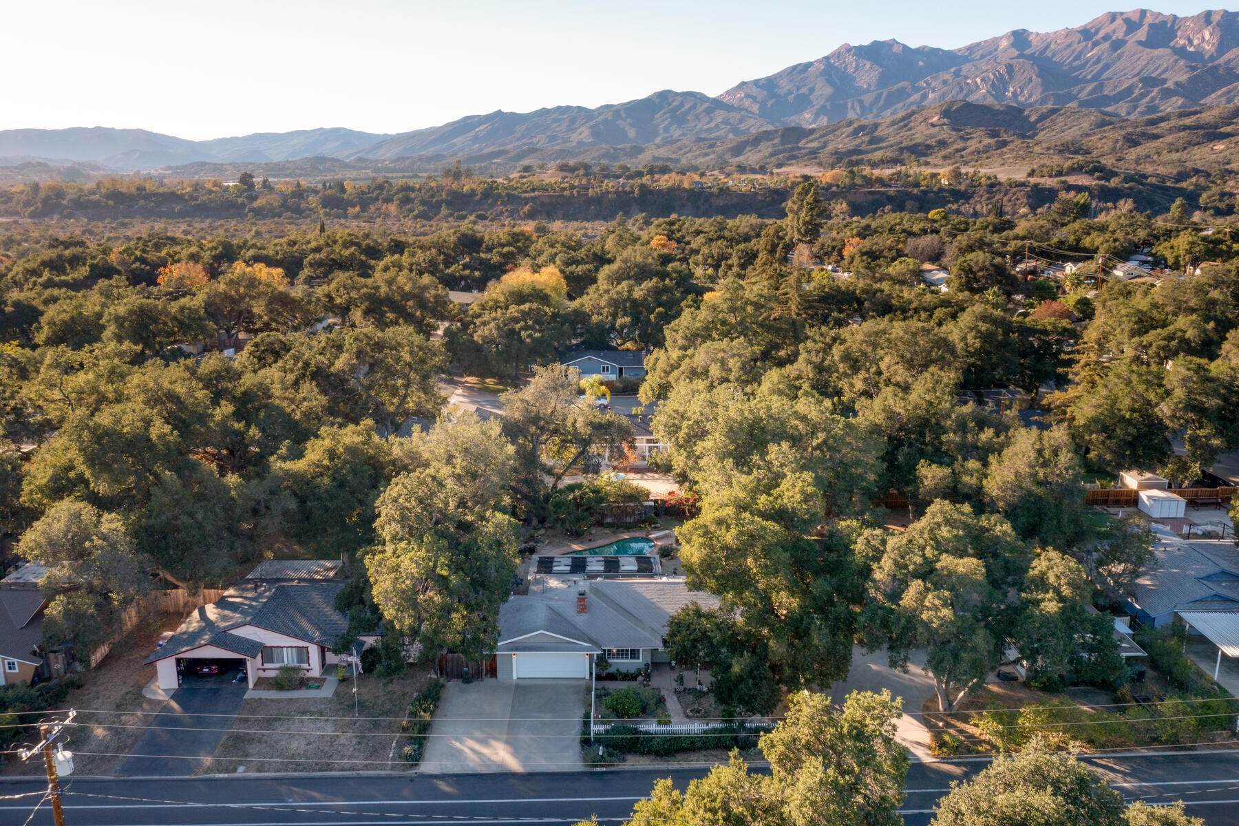 46. Single Family Homes for Sale at 1039 South Rice Road Ojai, California 93023 United States