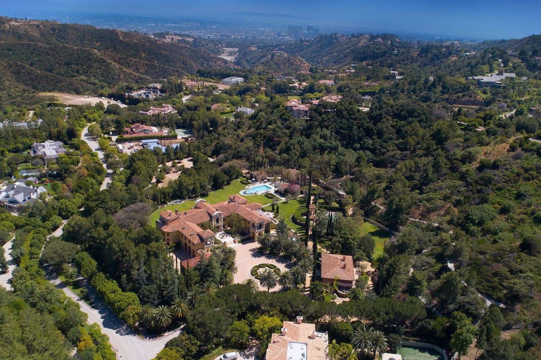49. Single Family Homes for Sale at 67 Beverly Park Court, 67,68, 69 Beverly Hills, California 90210 United States