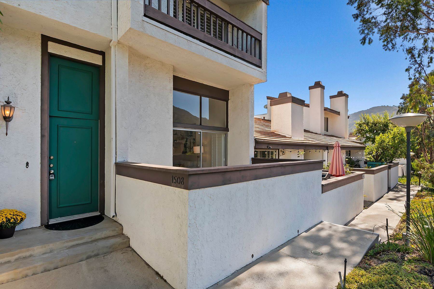 Condominiums for Sale at 1508 Palisades Drive Pacific Palisades, California 90272 United States