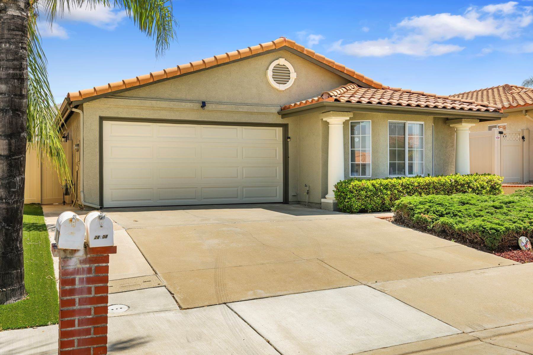 Single Family Homes for Sale at 55+ resort style living in Casablanca 28108 Calle Casera Menifee, California 92585 United States